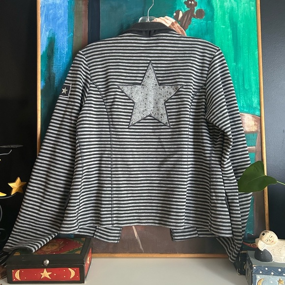 Gray Striped Boho Blazer with Star Detail Size 10 - Picture 10 of 16